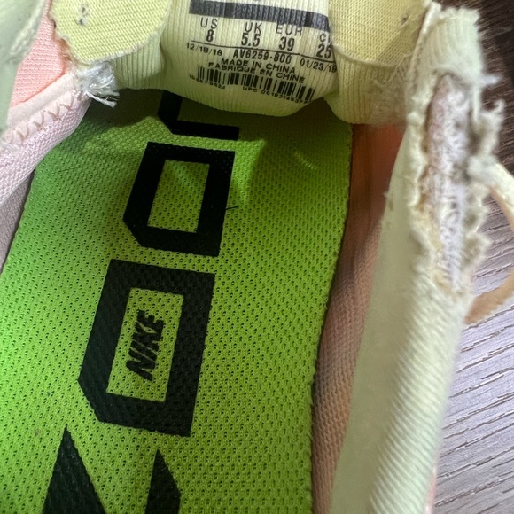 Nike Air Zoom Pegasus 36 PRM Rise Running Shoes - Picture 3 of 12